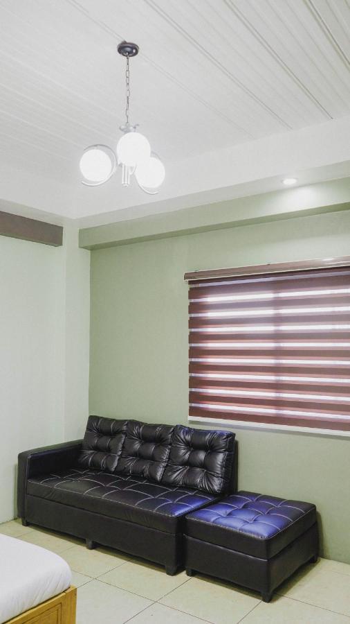 2428 Suites Urdaneta Esterno foto