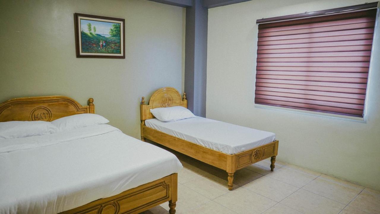 2428 Suites Urdaneta Esterno foto