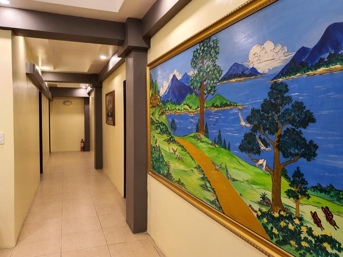 2428 Suites Urdaneta Esterno foto